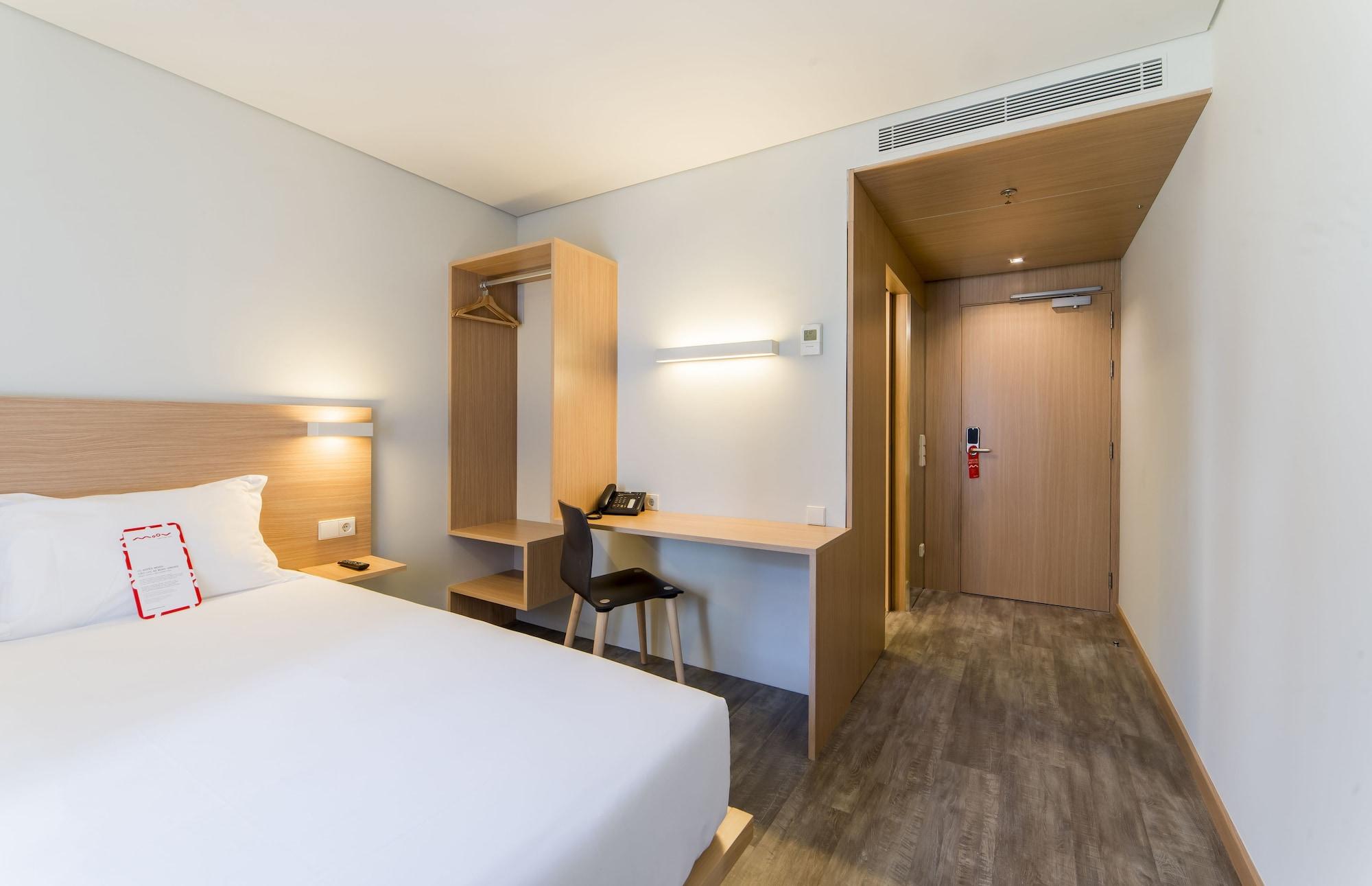 Moov Hotel Porto Norte Senhora da Hora Esterno foto