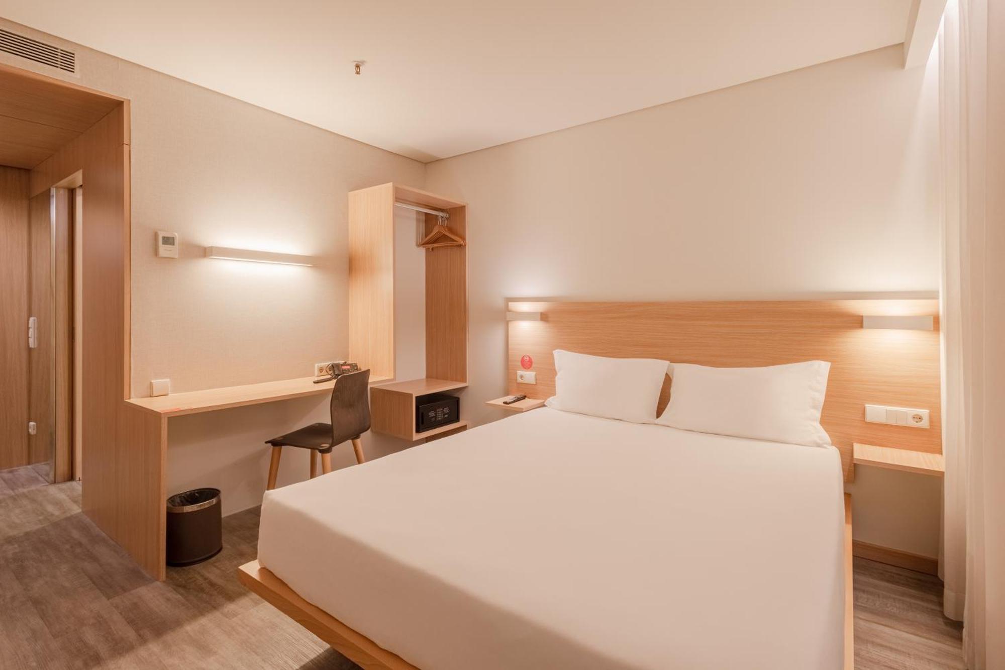 Moov Hotel Porto Norte Senhora da Hora Esterno foto